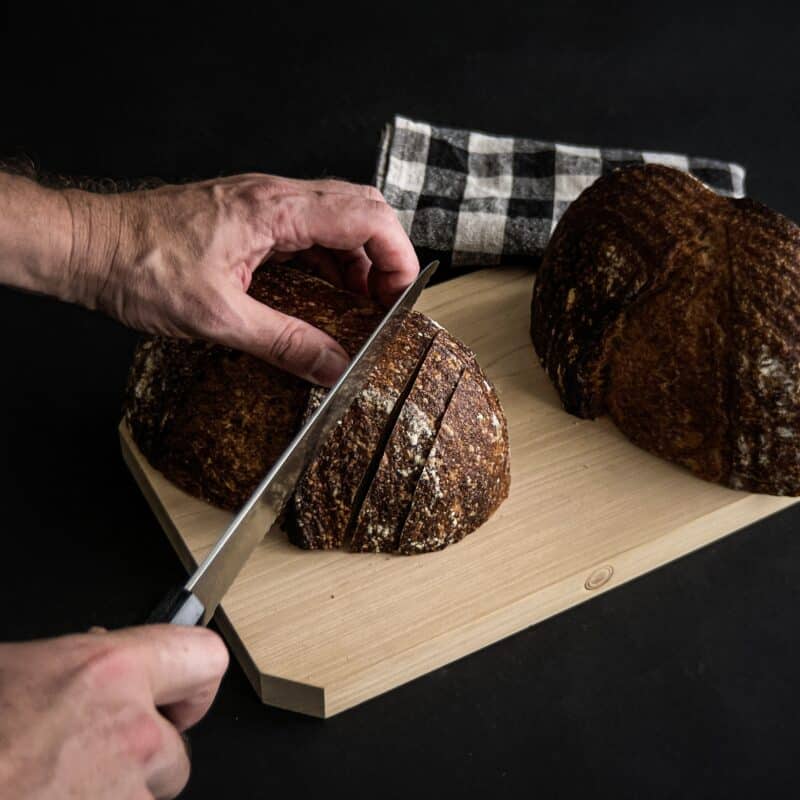 KIKUSUMI ARTISAN BREAD KNIFE SLICING